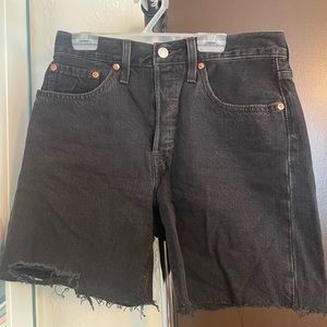 Levi’s distressed mom shorts